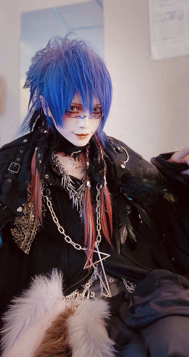 tsurugi_brain's tweet photo. アルルカンPresents
「friend &amp; fiend 2026」

今年も最高に楽しかった！
また呼んでもらえるように頑張らないとね
アルルカンのメンバーの皆様お疲れ様でした
全バンドのファンのお前たちありがとうね
駆けつけてくれたお前たちいつもありがとうな！また会うぞ

暁くんと😈 https://t.co/ljs1tFNRYP