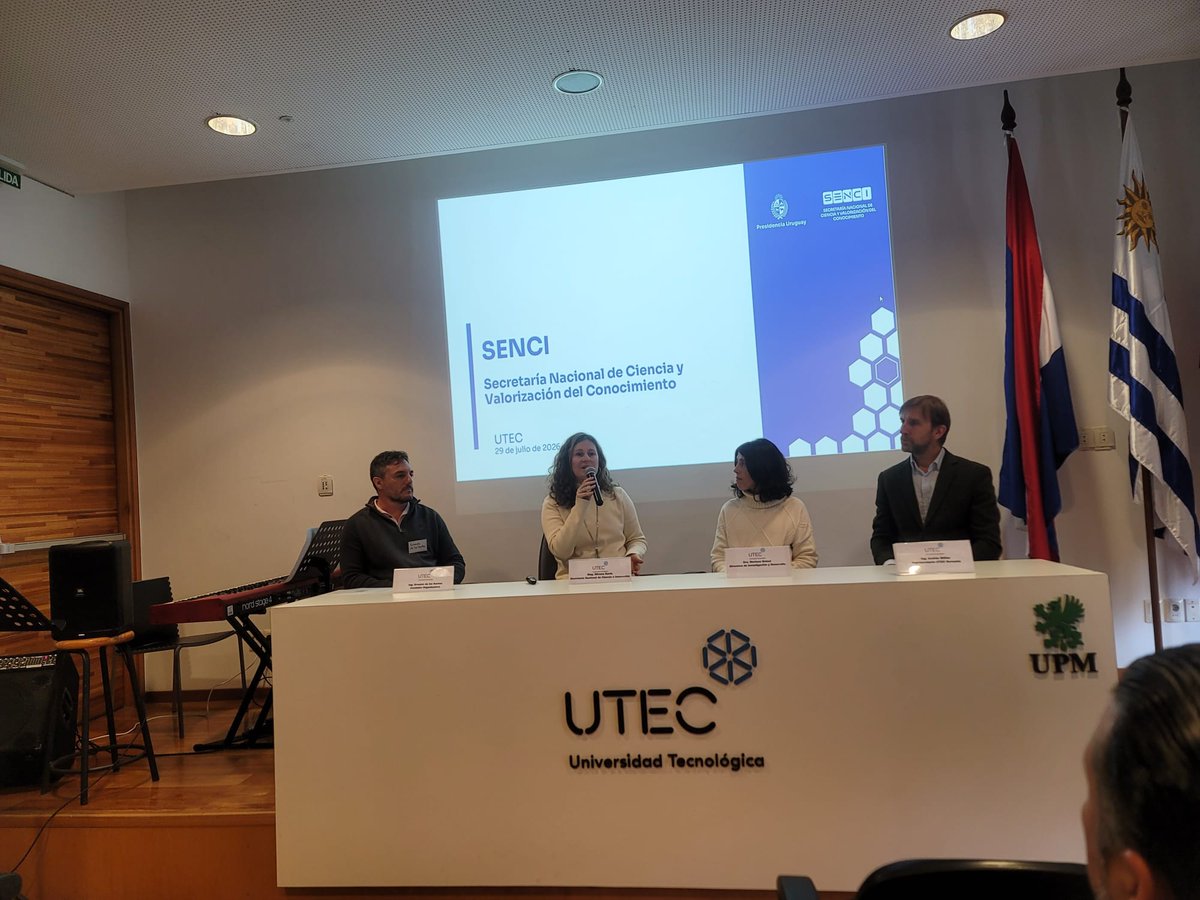 SENCI_Uy's tweet photo. 📢La Coordinadora General de la #SENCI participó en el 3er Encuentro de Investigadores/as de @UTECuy en Fray Bentos.
Desde la #SENCI felicitamos esta iniciativa que fortalece la colaboración académica nacional y la investigación territorial.🚀🔬 https://t.co/TSXmyJ9qr4