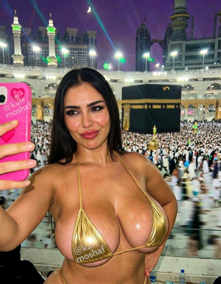 GodesCleopatra5's tweet photo. عمره للبــقعــه المقدســة 🕋بمناسبة  وصول الحساب لالفـين متابع شكرا لكم 🔥💦 https://t.co/8BqQ2L5cDi