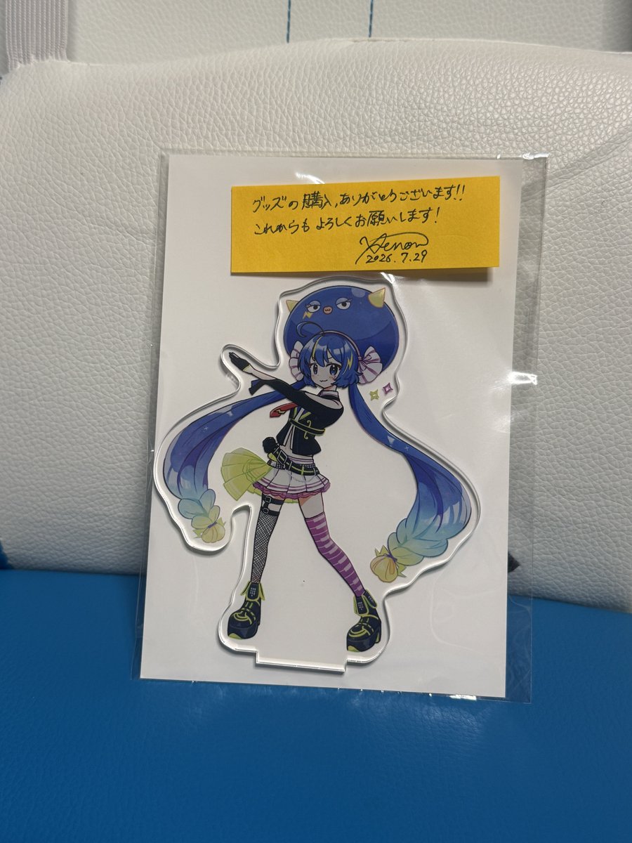 Legacy_sl6's tweet photo. ウナちゃん、お誕生日おめでとう🎉
ちょうど誕生日にV4スパびのアクリルスタンドが届きました！ https://t.co/9NHNeg4XNb
