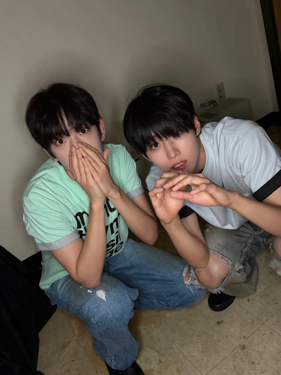 Bewareddongdog's tweet photo. 여기심령동호회이름이뭐죠? https://t.co/m3YgO8efWF