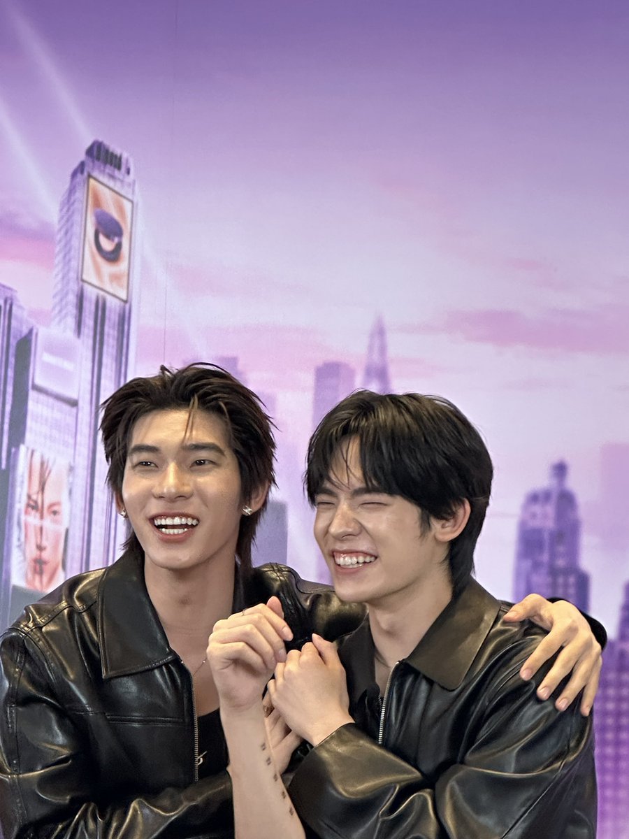 lover2tee's tweet photo. น่ารักจัง!! ♡

TeeTeePor X MATTEMAX 
#MaybellinexTeeTeePor #twnpich #porsuppakarn https://t.co/PIF7akrwqg