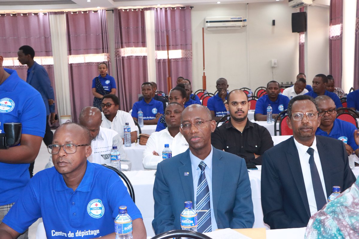 msp_burundi's tweet photo. Une nouvelle avancée pour le dépistage précoce des #cancers au #Burundi
Le Ministre de la Santé Publique @FideleDr a officiellement lancé le Centre de Dépistage Précoce des Cancers du Centre Médico-Chirurgical de Kinindo (#CMCK), une structure qui vient renforcer l'offre nationale de prévention et de lutte contre les #cancers.
En tant que centre pilote dans la prise en charge des cancers, le #CMCK répond ainsi à un besoin majeur de santé publique en mettant à la disposition de la population un espace dédié à la prévention, au dépistage, au diagnostic précoce, à l'orientation médicale et à l'éducation #sanitaire.
Cette initiative vise également à sensibiliser la population aux facteurs de risque, aux signes d'alerte et aux mesures de prévention des cancers du sein, du côlon, de la prostate, du foie et du col de l'utérus. Le dépistage précoce demeure l'un des moyens les plus efficaces pour améliorer les chances de guérison, réduire la mortalité et limiter les coûts liés à la prise en charge de la #maladie.