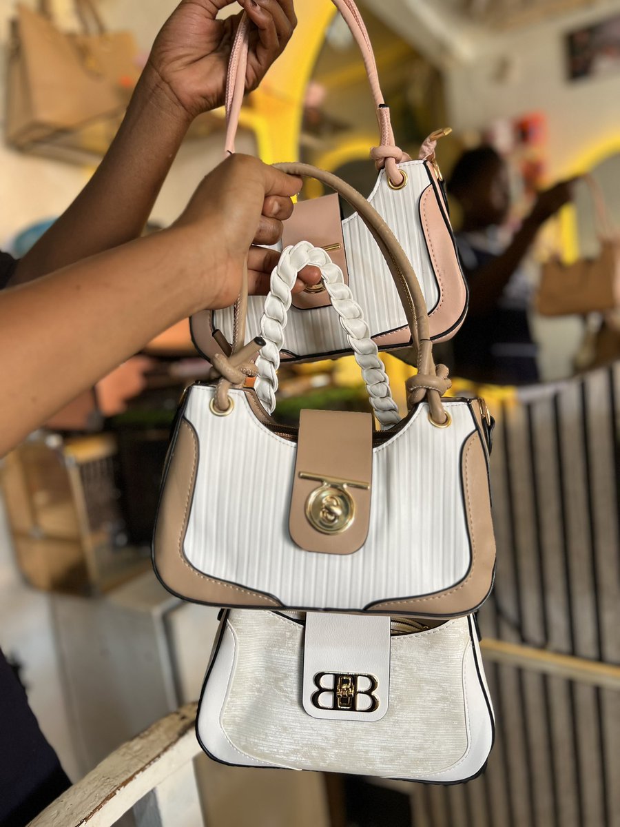 NanyomoP's tweet photo. classy bags for reatail &amp; wholesale 0701083707 https://t.co/gHMaqrgg39