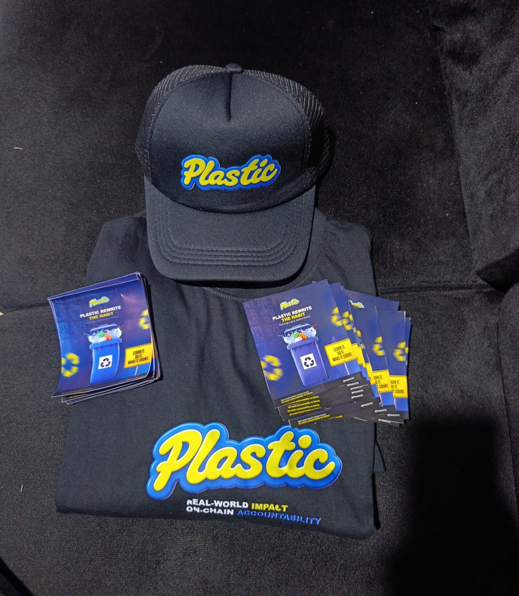 odungrafix's tweet photo. More than a design, it's a movement. ♻️

I wanted my @PlasticCTO contest entry to tell a story, so I brought the vision to life: designing the merch, picking up plastic, handing out flyers, and placing stickers to show what this REVOLUTION could look like in the real world. https://t.co/SjH3Uftvdr
