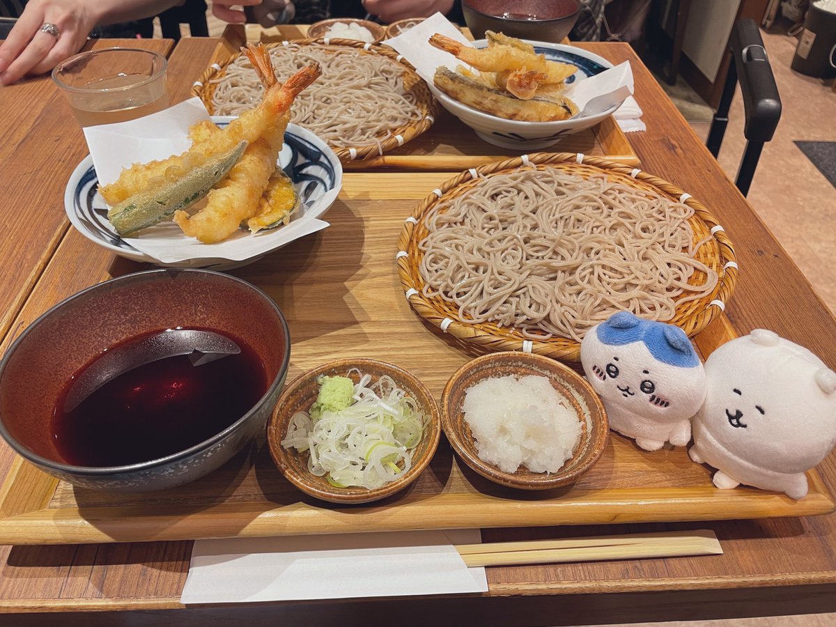 964_Cosplay's tweet photo. 昨日は体調様子見つつ一日仕事したけど、仕事来てる方がなんか元気になってきて、そんな自分に何だか虚しくもなりつつ、これを口実に今日は文句言われず遊び行けるなともなり、予定していた映画🏝️観に行ってきました✌️ https://t.co/ZqOYutFplU