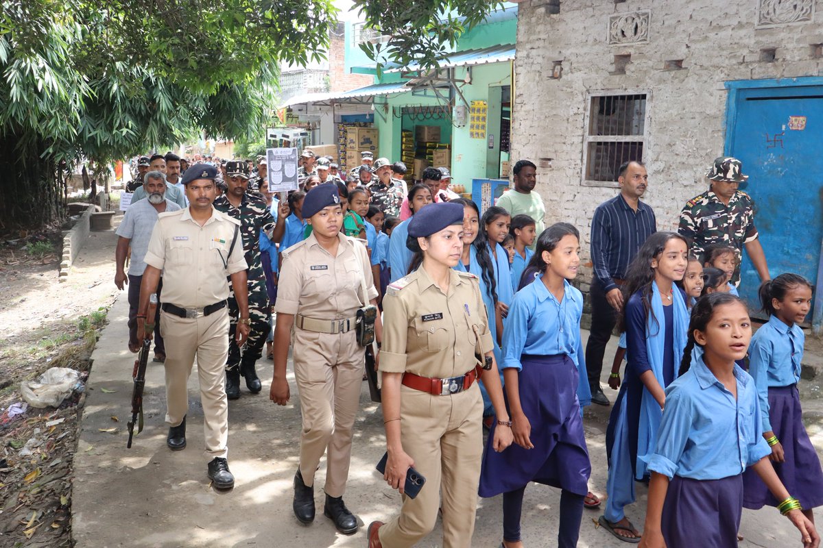 47BnSSB_INDIA's tweet photo. दिनांक-30/07/26 को “विश्व मानव तस्करी विरोधी दिवस” (World Day Against Trafficking in Persons) के अवसर पर 47वीं वाहिनी,एस.एस.बी., रक्सौल के द्वारा जागरूकता रैली का आयोजन किया गया ; जिसका मुख्य उद्देश्य मानव तस्करी के प्रति जागरूकता बढ़ाना रहा  l https://t.co/UYR0p40aKf