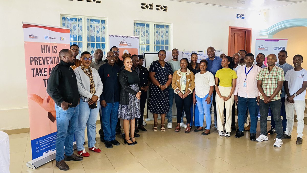 Sfrwanda1's tweet photo. Today, #SFR concluded its bi-annual advocacy workshop in @NyagatareDistr. The Vice Mayor-Social Affairs commended SFR's commitment to advancing #ASRHR services, empowering #AGYW, #FSWs & strengthening local leadership for equitable community health. @RwandaGender @RwandaHealth https://t.co/DyqIXOETnd