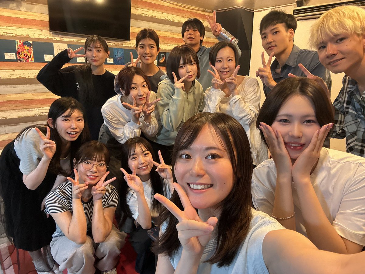 chitoserena's tweet photo. #エビングハウス2026 今日は大集合シーン！
暑さに負けずみんなで稽古頑張ってます！
AもＢも役者が変わると雰囲気変わるから面白いよねー☺️
千歳はBチームです！
🔽ご予約はこちら！
https://t.co/OtALYZ3vCA https://t.co/AI6NIfWfao
