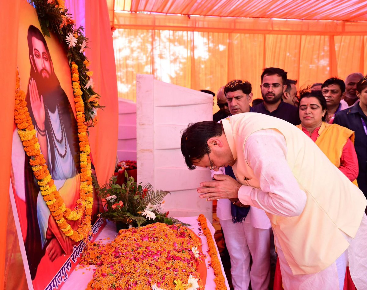 pushkardhami's tweet photo. 29 जुलाई से 20 फरवरी तक संचालित होने वाले 'समरसता संकल्प अभियान' के माध्यम से संत शिरोमणि श्री गुरु रविदास महाराज जी के समता, सेवा, सद्भाव और सामाजिक न्याय के संदेश को जन-जन तक पहुंचाया जाएगा। https://t.co/2IbWgyNJRs