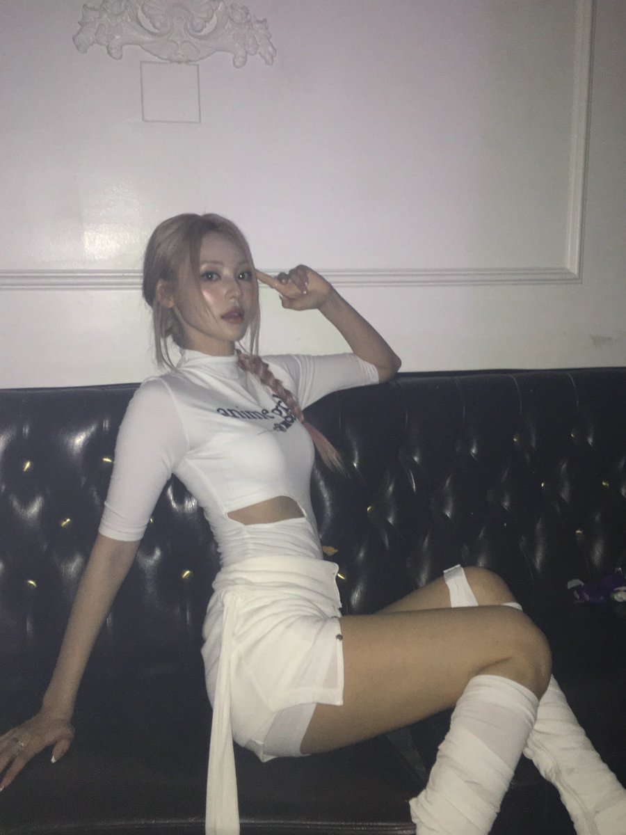 xio_orbit's tweet photo. This is so Jinsoul era likeeee ARE WE SEEING HER???? https://t.co/1e0qiSo9Iy