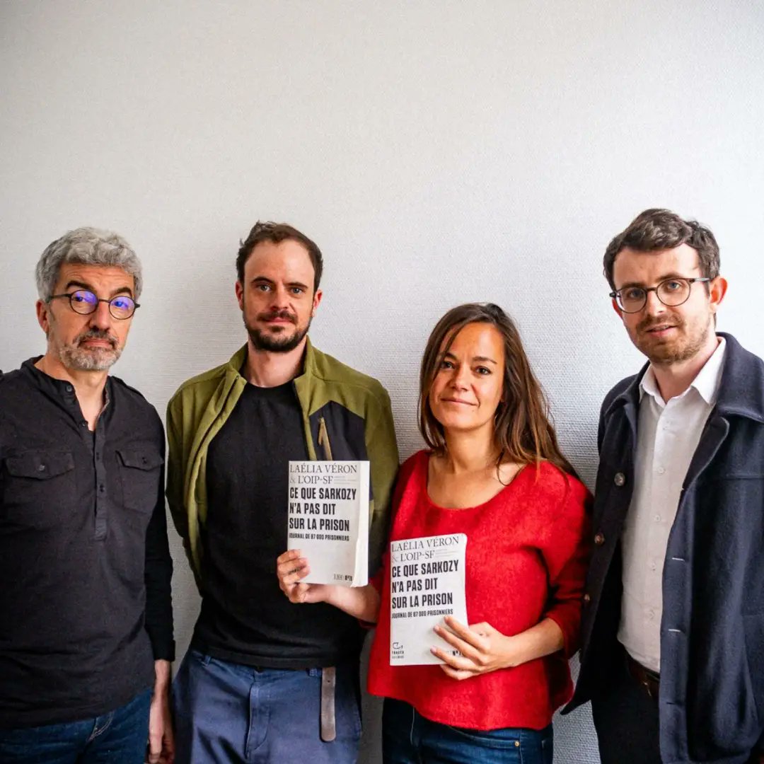 Laelia_Ve's tweet photo. 2ème réédition de notre tract "Ce que Sarkozy n'a pas dit sur la prison." 🔥 (tous droits reversés à l'OIP)
Merci  de vous intéresser au sujet et de faire mentir celles et ceux qui nous  décourageaient en nous disant que "de toute façon, la prison ça  n'intéresse personne" https://t.co/Gzkg23HbsQ