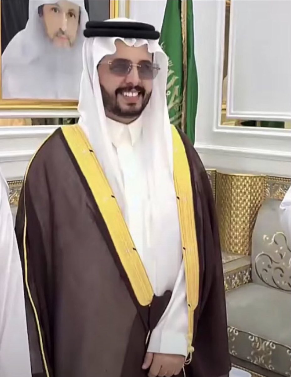 aldalaan_news's tweet photo. ***أفراح آل دعلان ***

نبارك زواج أبننا الشاب 
#عوض_هادي_محمد_آل_دعلان 
والله يبني بيته ويوفقه ويرزقه الذريه الصالحه، ودامت الافراح والمسرات على الجميع
بضيافة قبيلة آل دعلان بقرية الجفة
يوم الأربعاء الموافق ١٥ / ٠٢ / ١٤٤٨ هـ

#افراح_آل_دعلان https://t.co/2xiiaGE9R0