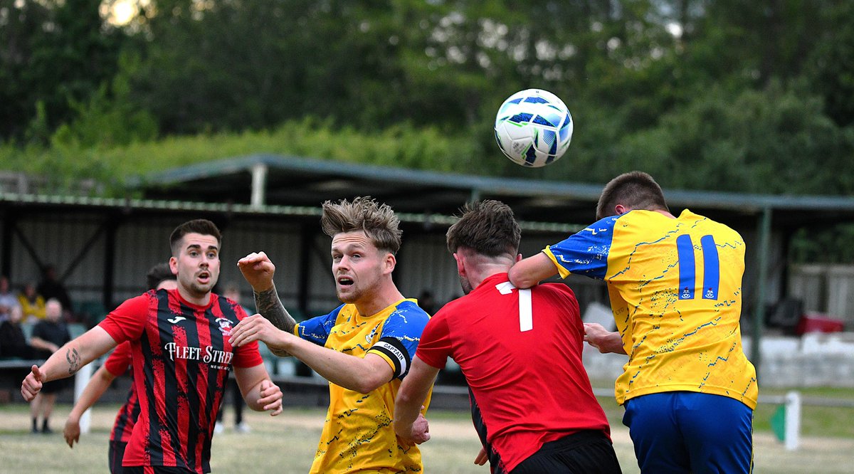 Colin_E_R's tweet photo. Some images from Essity Park last night where Prudhoe YCS lost 5-0 to Jarrow, Prudhoe's second 5-0 defeat in a row, in front of a decent crowd of 194. The full album is on my Facebook page. @jarrow_fc @Prudhoeycfc https://t.co/1urGOjcLVJ