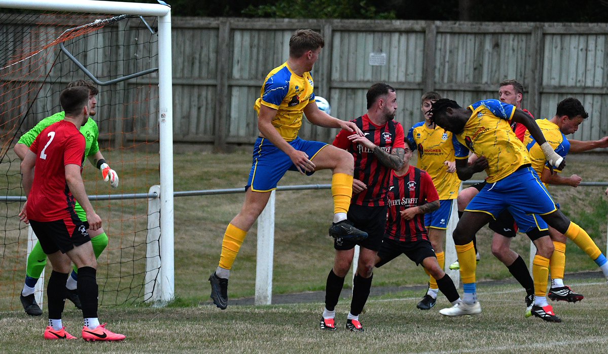 Colin_E_R's tweet photo. Some images from Essity Park last night where Prudhoe YCS lost 5-0 to Jarrow, Prudhoe's second 5-0 defeat in a row, in front of a decent crowd of 194. The full album is on my Facebook page. @jarrow_fc @Prudhoeycfc https://t.co/1urGOjcLVJ
