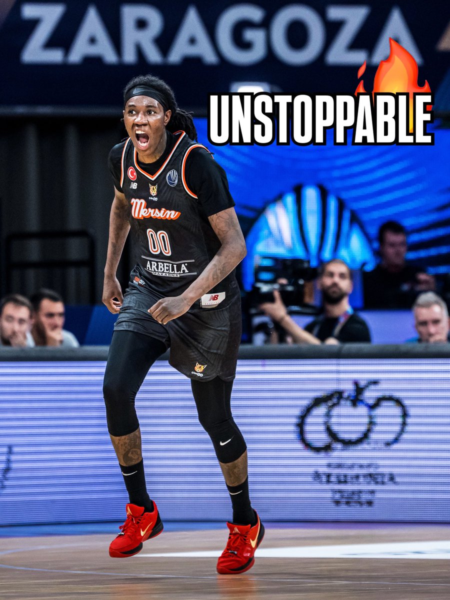 EuroLeagueWomen's tweet photo. 😤 @THoward_6 is back in #EuroLeagueWomen ❤️💛 https://t.co/QqFKu4FqXm