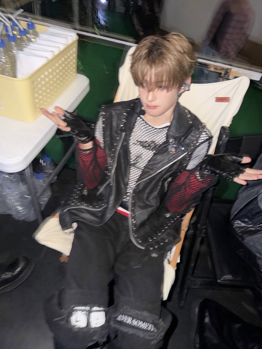 _shappymoon19's tweet photo. この日のビジュ大好きマンやから大量にあげてくれてありがたい❤️❤️
ひょにも気に入ってるんかな?? ₍ᐡ-᷅ ·̫ -᷄ᐡ₎✨ https://t.co/FPwadZVHca
