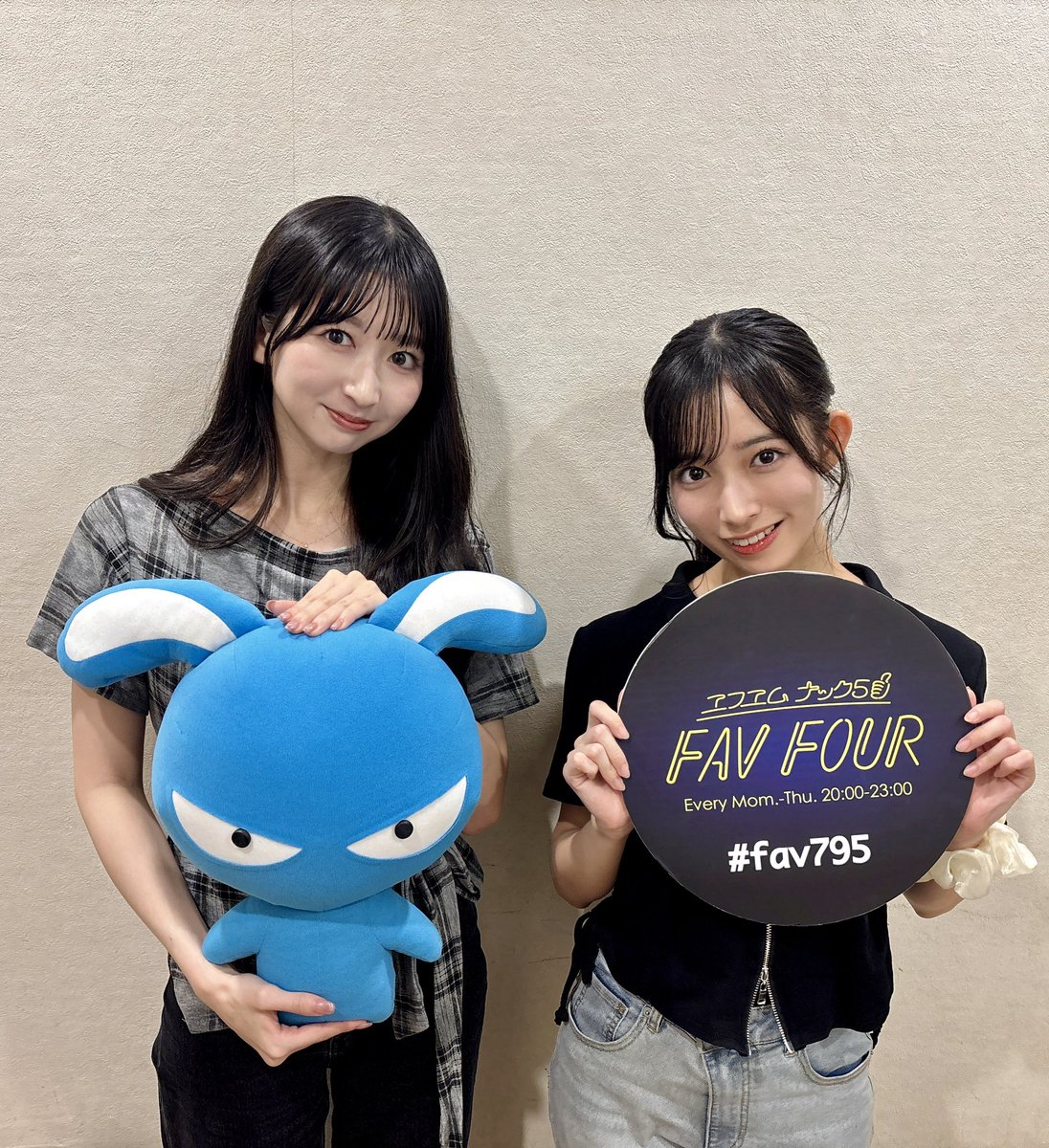 fav795's tweet photo. 💛#fav795 このあとご登場！！

🎙️今夜のゲスト
アイドルグループ #ばってん少女隊✨
春乃きいなさん 柳美舞さん

＼📻放送はコチラ／
https://t.co/wfxpXGGQid https://t.co/Pess8ryU4q
