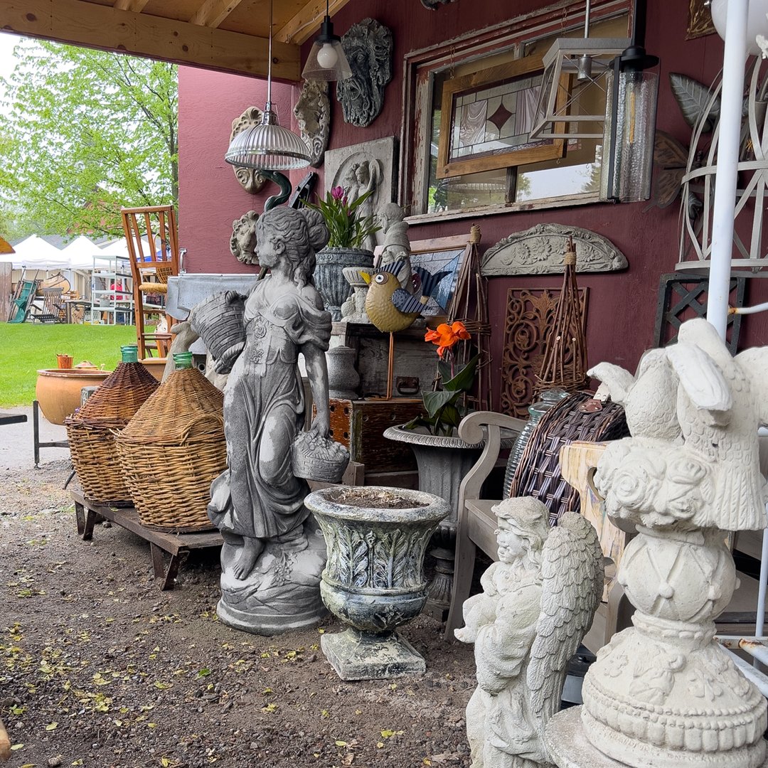 AberfoyleMrkt's tweet photo. Looking for something to do this long weekend?
Take a stroll through Aberfoyle Antique Market and discover beautiful garden sculptures, architectural accents, vintage décor, and one-of-a-kind treasures waiting to be found. 
See you Sunday!
#AberfoyleAntiqueMarket #AntiqueMarket https://t.co/rHcEya2E7k