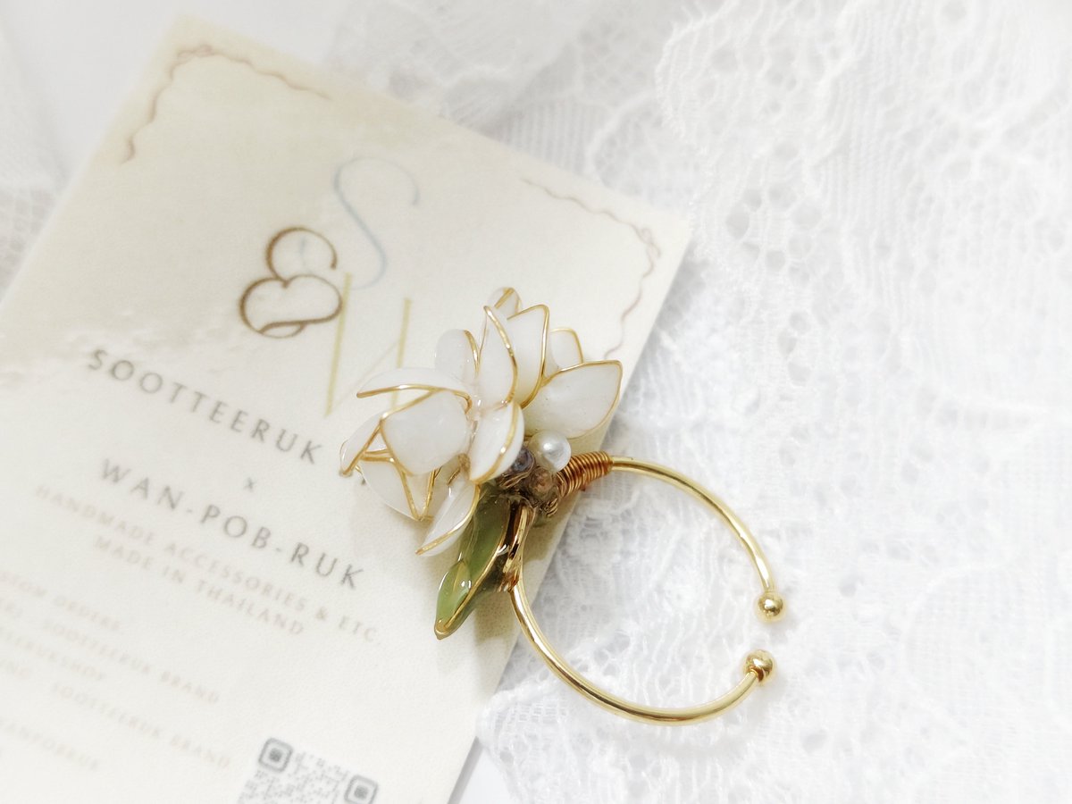 SootteerukB's tweet photo. NO.4 แหวนดอกมะลิ
(อะไหล่ชุบทอง 14k)
ขนาด : สามารถปรับไซส์ได้

ราคา 450.- บาท ส่งฟรี 
💳 บัตรเครดิต *ชาร์จ 2%+VAT*
สนใจเมนชั่น "จอง/จ/CF/F" มาได้เลยนะคะ https://t.co/ldO8TNZfUO