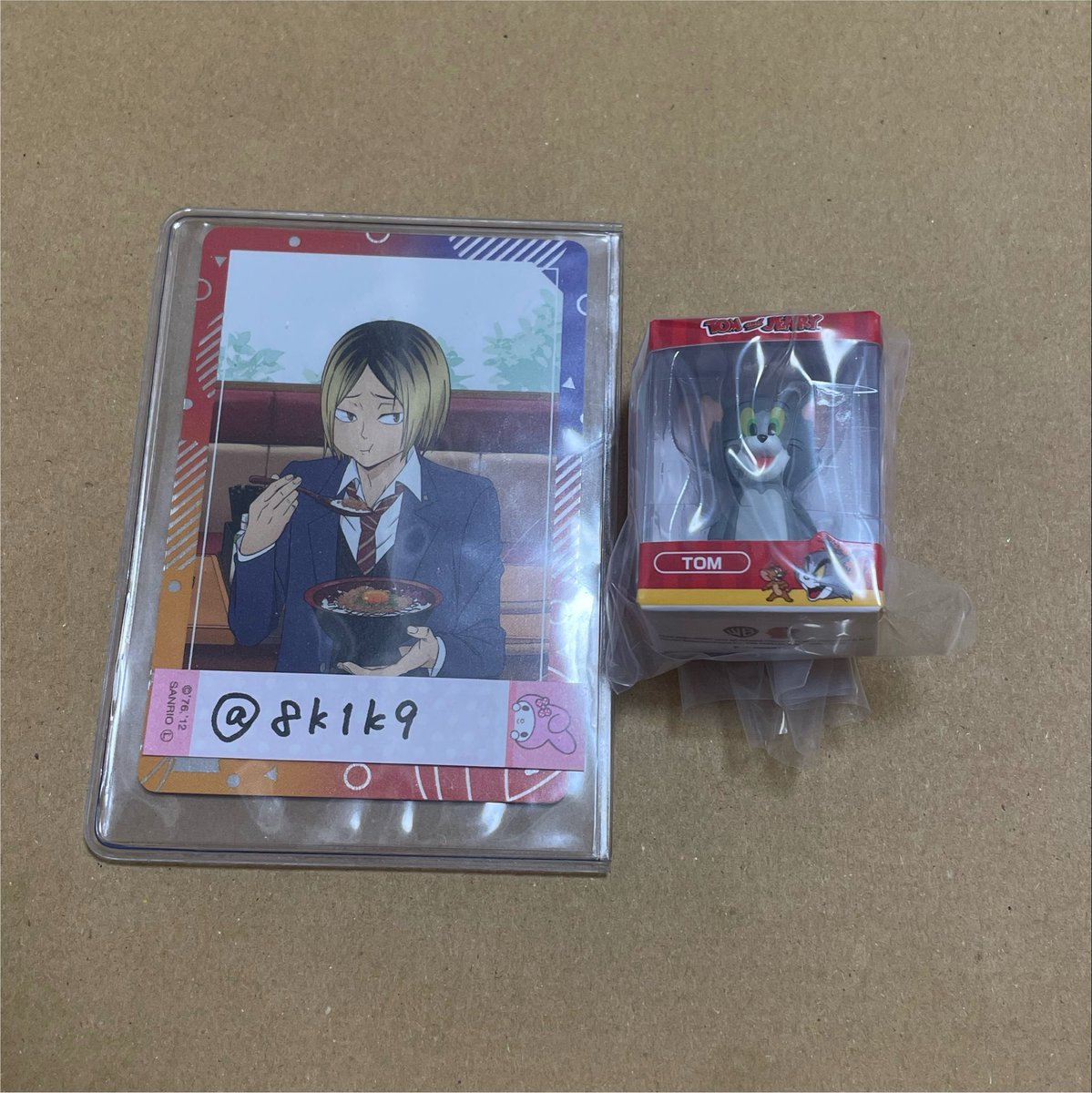 8k1k9's tweet photo. 【交換】 トムとジェリー ミニチュアパッケージチャーム

譲：トム

求：ジェリー

郵送希望です
お気軽にお声掛けください https://t.co/6amId4Wego