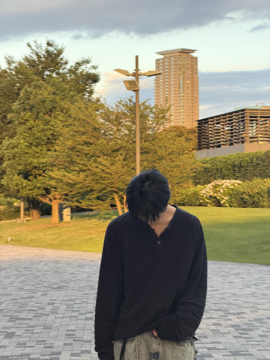 wildblue_ykme's tweet photo. [HINATA]

毎日暑いけど一緒に頑張ろーーね

#WILDBLUE #鈴陽向 #HINATA https://t.co/GwsRLnArTc