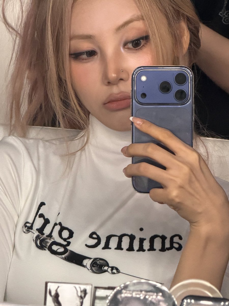 xio_orbit's tweet photo. This is so Jinsoul era likeeee ARE WE SEEING HER???? https://t.co/1e0qiSo9Iy