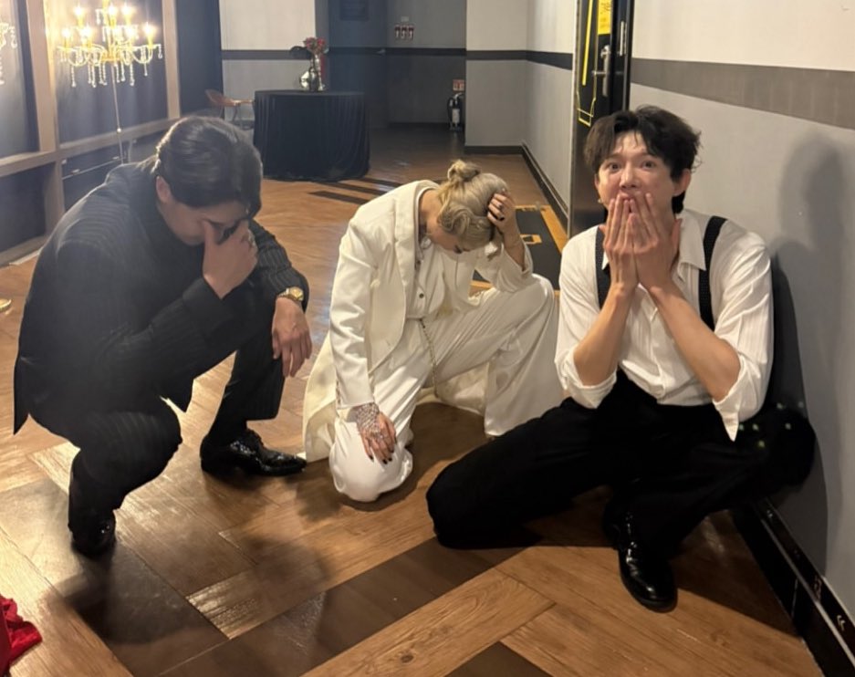 lorrindaaa's tweet photo. 아ㅠ 개웃기네
뇽포우 남가사 후림도일 크루엔딩후기 be like https://t.co/G6N98uewSP