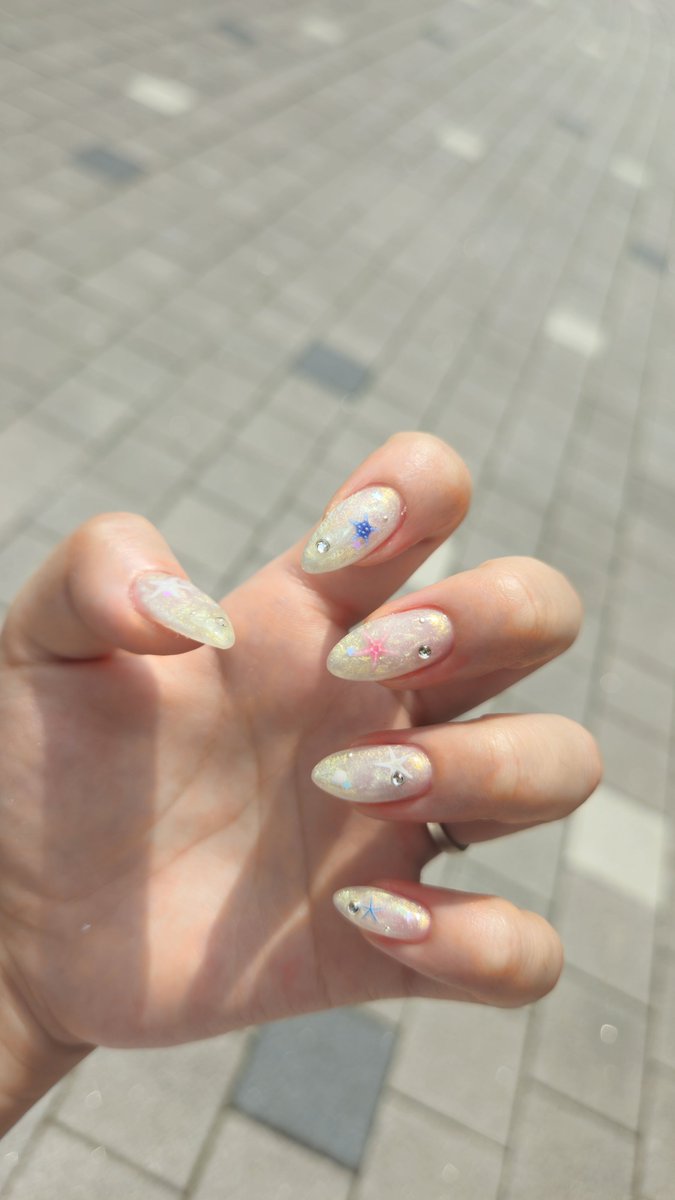 Rxmx_1025's tweet photo. 자립준비청년의 여름⛱️ https://t.co/KM9Z1aZvzG