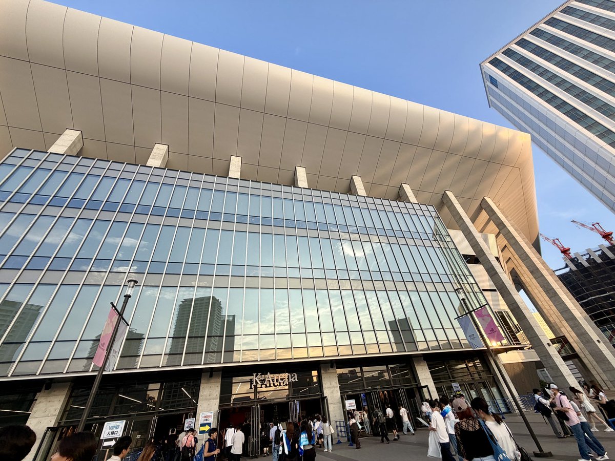 shhjpf2's tweet photo. 今日はLe Sserafim！Kアリーナ横浜！
可愛いだけじゃダメですかが大渋滞🤣
라이브 최고였어요！

ラストは撮影可でした
#ルセラ https://t.co/Bs59npwuhB