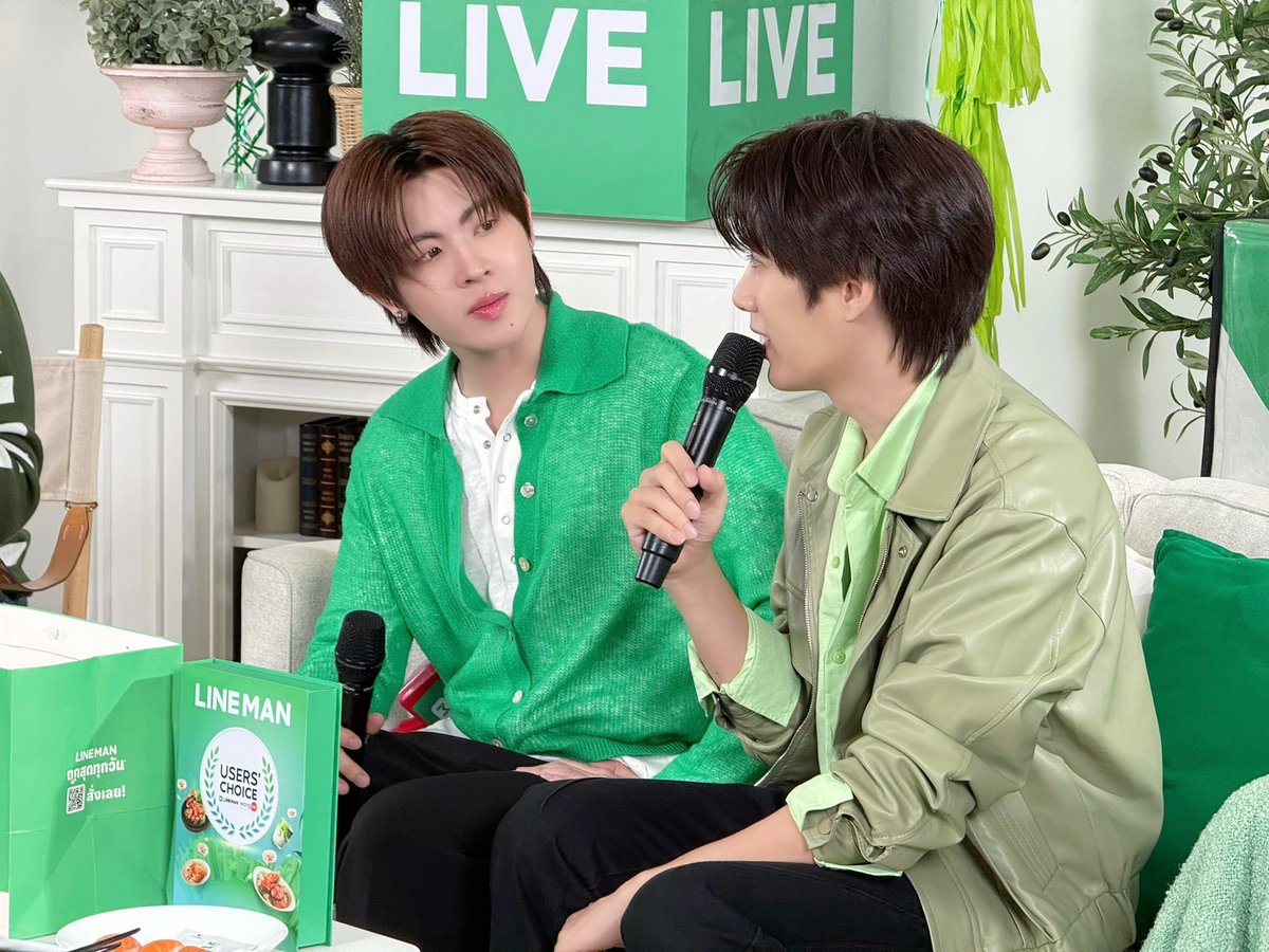 DomundiTV's tweet photo. ขอขอบคุณ @LINEMAN_TH ที่ให้เกียรติ “เติ้ล” @TLE_mtm และ “เฟิร์สวัน” @firstone_wnk ได้มาร่วม Live พูดคุยและทำกิจกรรมสนุก ๆ ในวันนี้นะคะ 🥰

ขอขอบคุณแฟน ๆ ทุกคนที่มาเจอกัน รวมถึงแฟน ๆ ที่ติดตามรับชม Live และส่งกำลังใจมาให้ทั้งสองคนด้วยนะคะ 🫶🏻✨️

LINE MAN LIVE X TLE FIRSTONE
#LINEMANถูกสุดทุกวันxTF