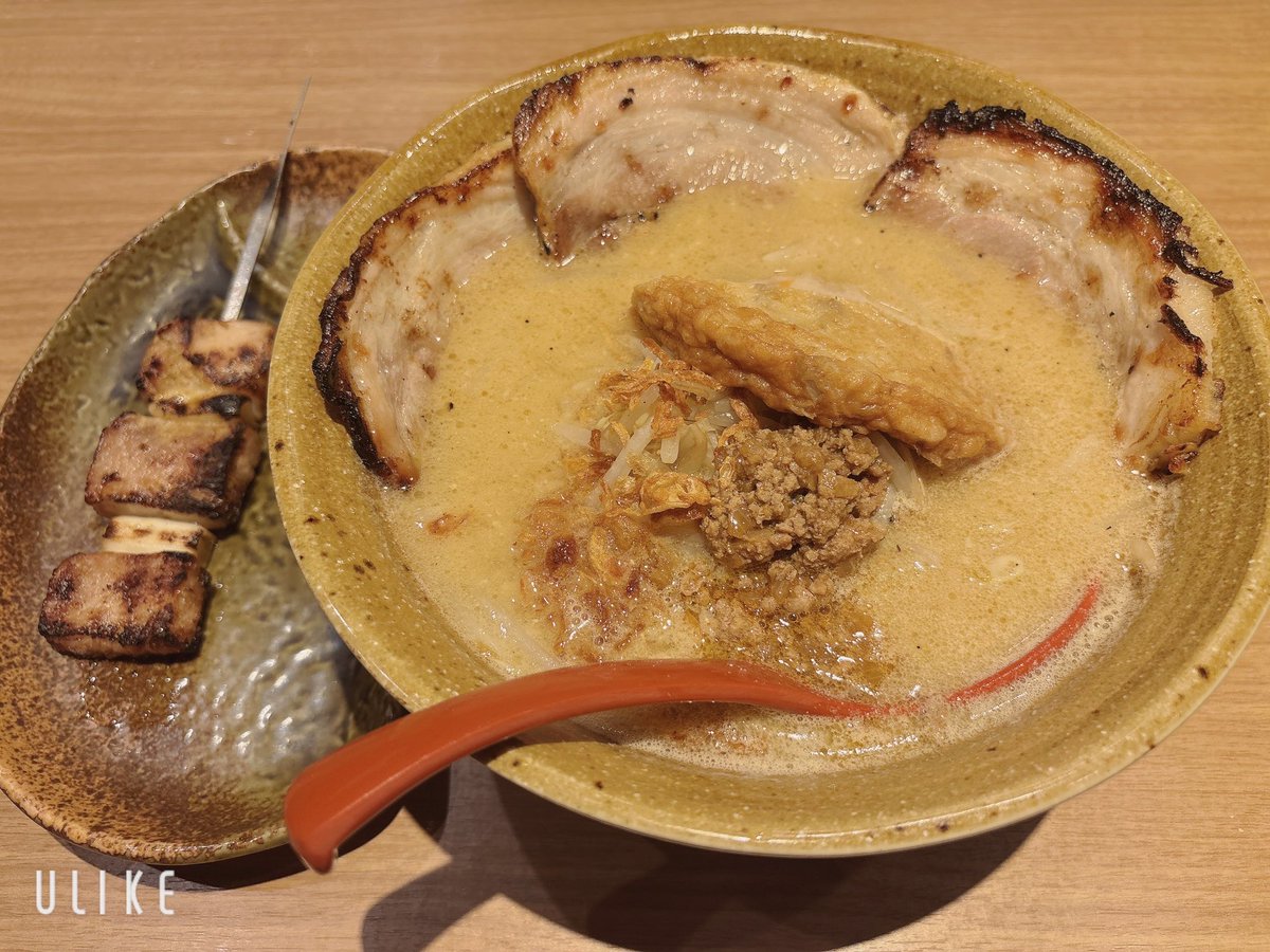 momopaimaster's tweet photo. (((ルームアウトしたら
絶対にラーメンを食べよう！！！！

と思いながら1日施術してました🍜 https://t.co/zlX8pBhyOt