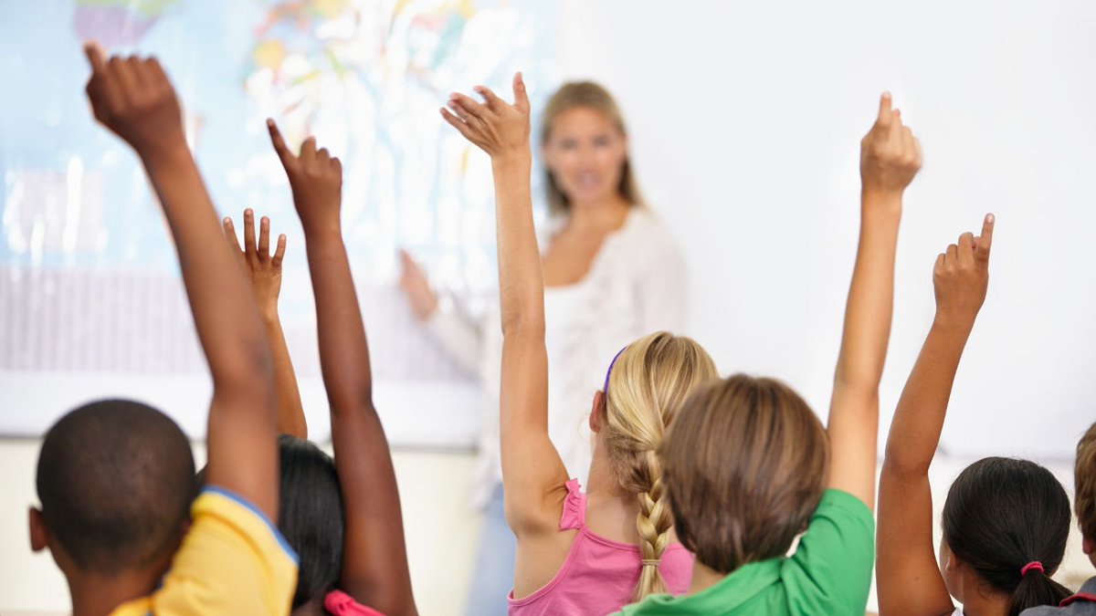 Town_of_Aurora's tweet photo. Want to make a difference in local education? Consider running for School Board Trustee in the 2026 Municipal Election. Step forward and help shape the future of education. 

Learn more at https://t.co/0yaDFfEP9a https://t.co/xJZjAhbmn4