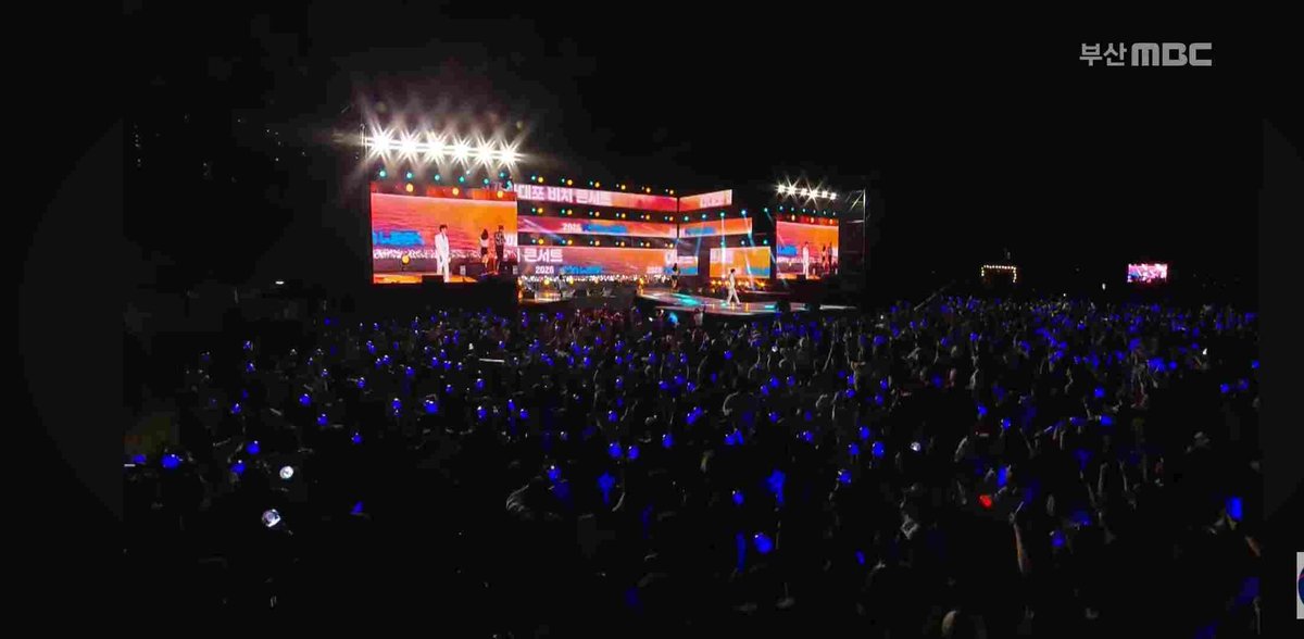 zerotag38's tweet photo. 더운데 
수고많았옹 https://t.co/Hb2hmov5Pm