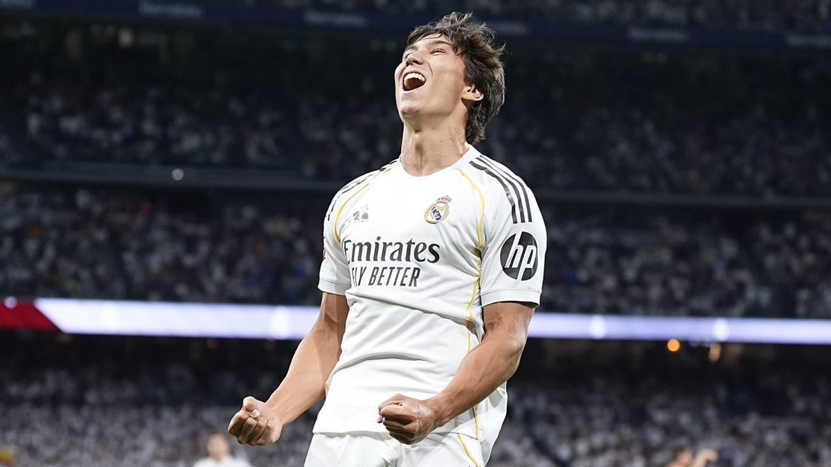 Alexis_RH_'s tweet photo. Decir adiós a un canterano como Gonzalo García duele, pero la oferta del Fulham es irrechazable

Le va a venir bien ser importante en un club de la Premier y Arbeloa lo conoce a la perfección

Siempre será uno de los nuestros y quien sabe si en el futuro nos volvemos a encontrar. https://t.co/OohSwBAPpW