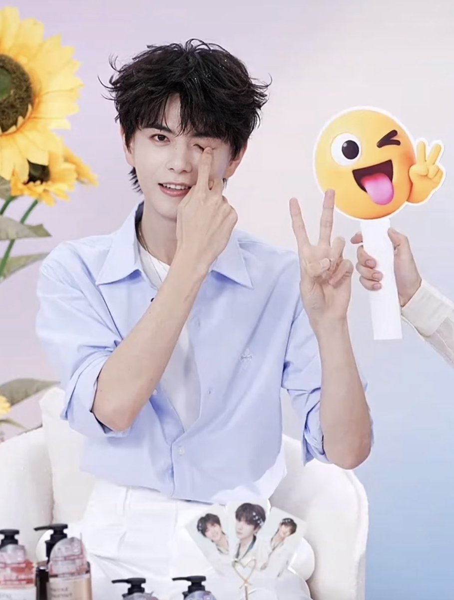 ๐จ๐ซ๐๐ง๐ ๐๐๐๐ฒ.๐ฅ๐ข๐ฅ๐ฅ๐ข๐๐ง๐๐ tweet media