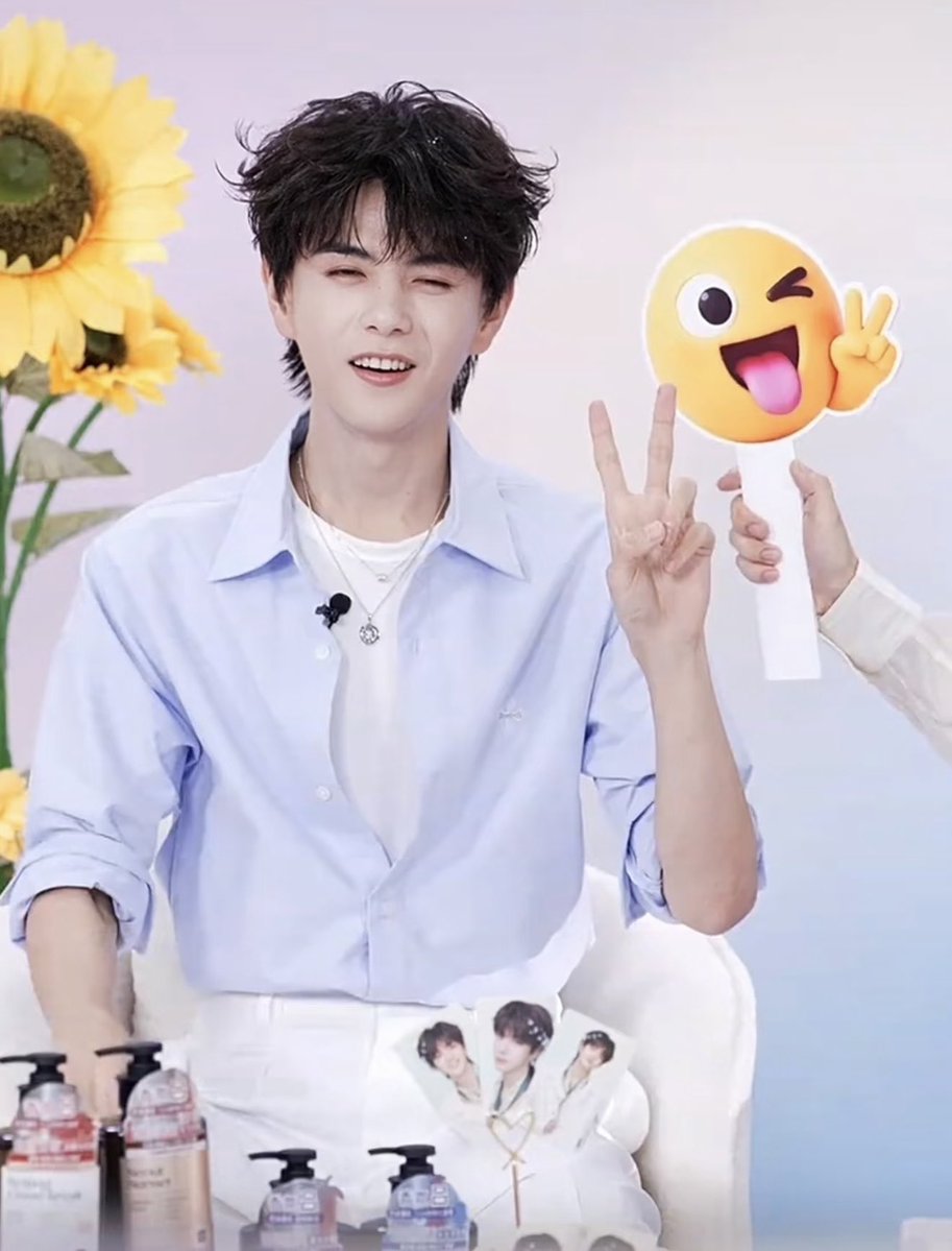 ๐จ๐ซ๐๐ง๐ ๐๐๐๐ฒ.๐ฅ๐ข๐ฅ๐ฅ๐ข๐๐ง๐๐ tweet media