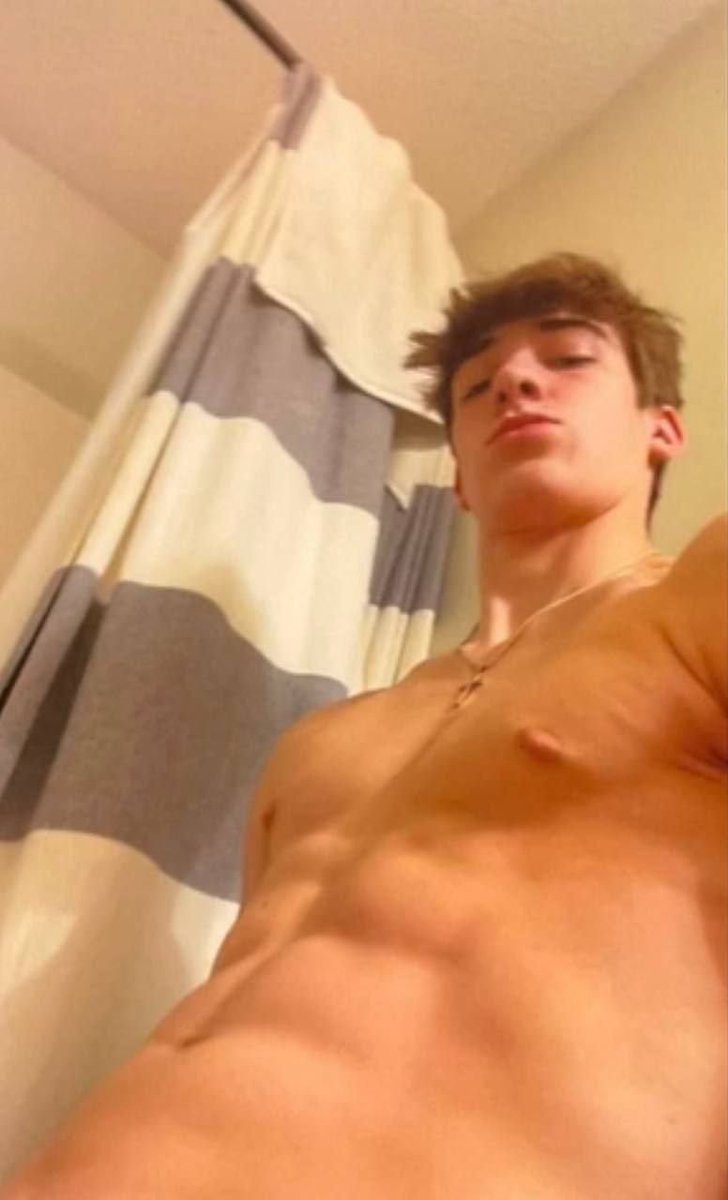 DudesNudesc9's tweet photo. https://t.co/bEyMQuIzg8 https://t.co/wdTdeGoQJW