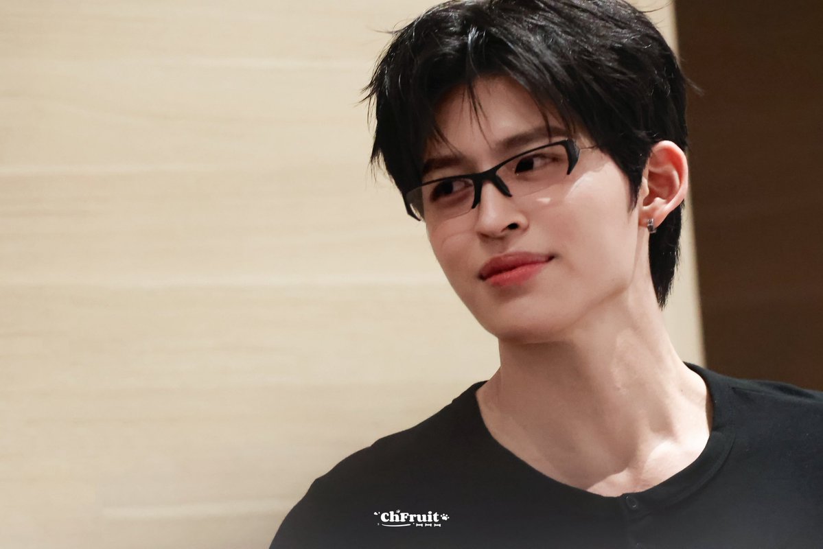 chfruitt's tweet photo. JASPER FLAREY FANSIGN

#งานมหกรรมนิยายนานาชาติ2026xJASPER
#ppnaravit https://t.co/K8gA2f3Zsa