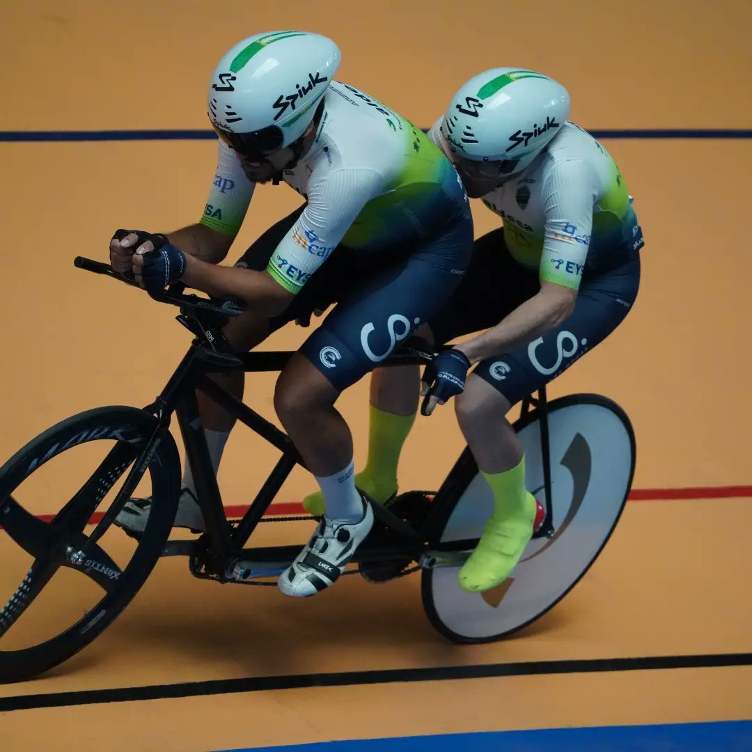 rmarca_sierra's tweet photo. Lluvia de medallas para los paralímpicos del @ccgalapagar 
Jorge Orejón, coordinador y corredor del equipo, nos habla del éxito conseguido en el campeonato de España de ciclismo en pista, elite, sub-23 y paralímpico, disputado en Valencia.
https://t.co/ZFZ9WwhRzS https://t.co/SxrsCl2dza