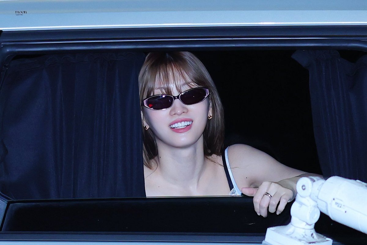 arabmomo64's tweet photo. عادت مومو الى كوريا

ᅠᅠᅠᅠᅠᅠᅠ
#TWICE #MOMO #트와이스 #모모 https://t.co/L5lucLLSeU