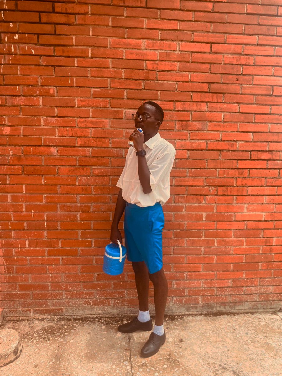 coolvinn's tweet photo. Day 4 - CUSTOM DAY*

The story behind this goes way back.  
Where I come from, there's this government school close to me. We call it "Blue and White" I reallyI really love watching the students go to school in the morning. The way they look so neat and full of hope. https://t.co/fBcqU8hWhi