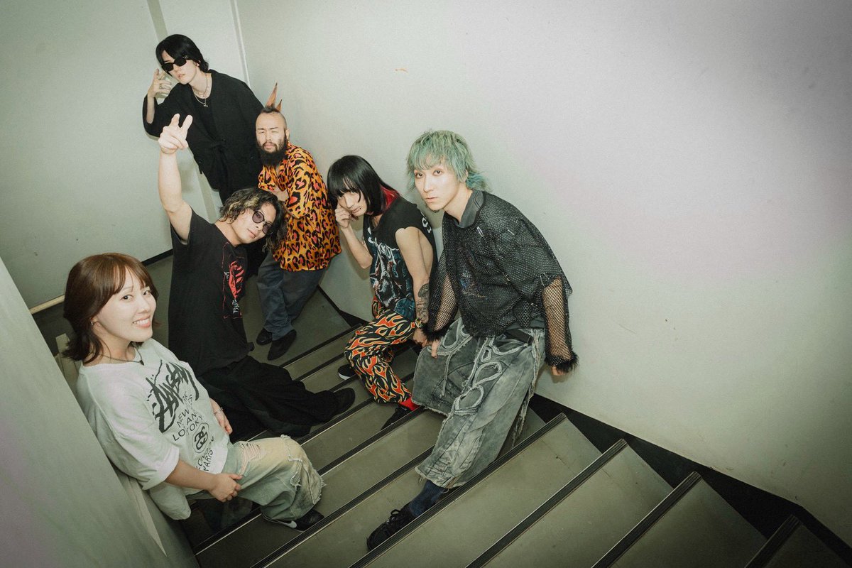 NEE_tensai's tweet photo. 20260730

2026.07.30(Thu)
at 渋谷 CLUB QUATTRO
w/ @DannieMay_info 
灼熱の渋谷ｱｻﾞｼﾀ

photo by @J_of_Jt https://t.co/3A2U6OLD1Z