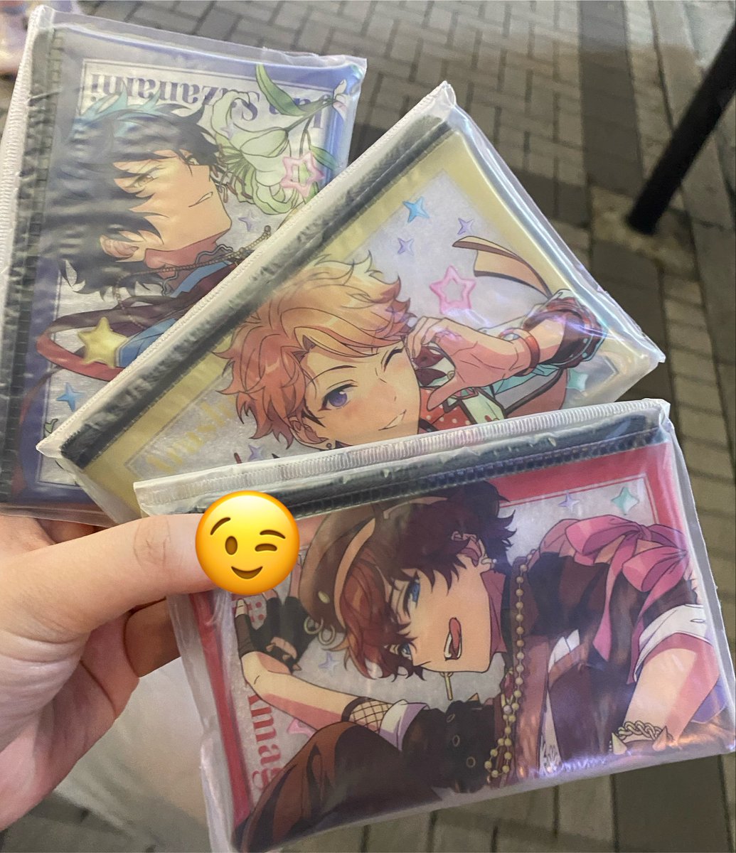 otakukico's tweet photo. ESショップで一彩と従姉妹用に嵐ちゃんたち買ったら信号機になった😂
入荷タイミングでラッキーすぎるし、ランダムじゃないから助かる、、 https://t.co/bpLp15eclH
