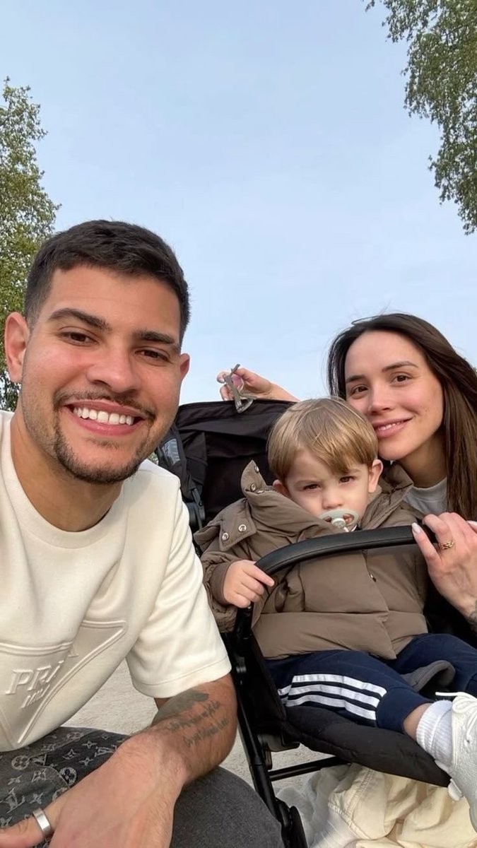 AFCJaccy's tweet photo. Bruno Guimares dating history

2018 – single 
2019– single 
2020 – 🇧🇷 Ana Lídia
2021  –  🇧🇷 Ana Lídia
2022 –  🇧🇷 Ana Lídia
2023 – 🇧🇷 Ana Lídia…. Love https://t.co/MhPpG61jU4
