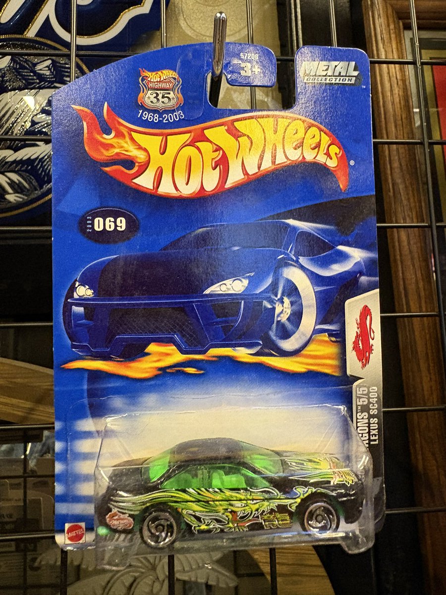 こんばんは！トレジャーハントです。 こちらはLEXUS SC400 ドラゴンの