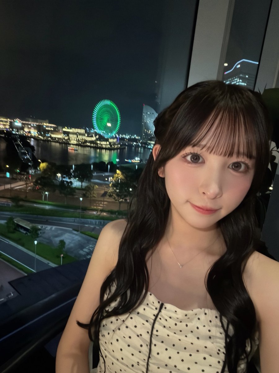 Reika0517_'s tweet photo. 横浜 🎡 https://t.co/fSAYBL23AH
