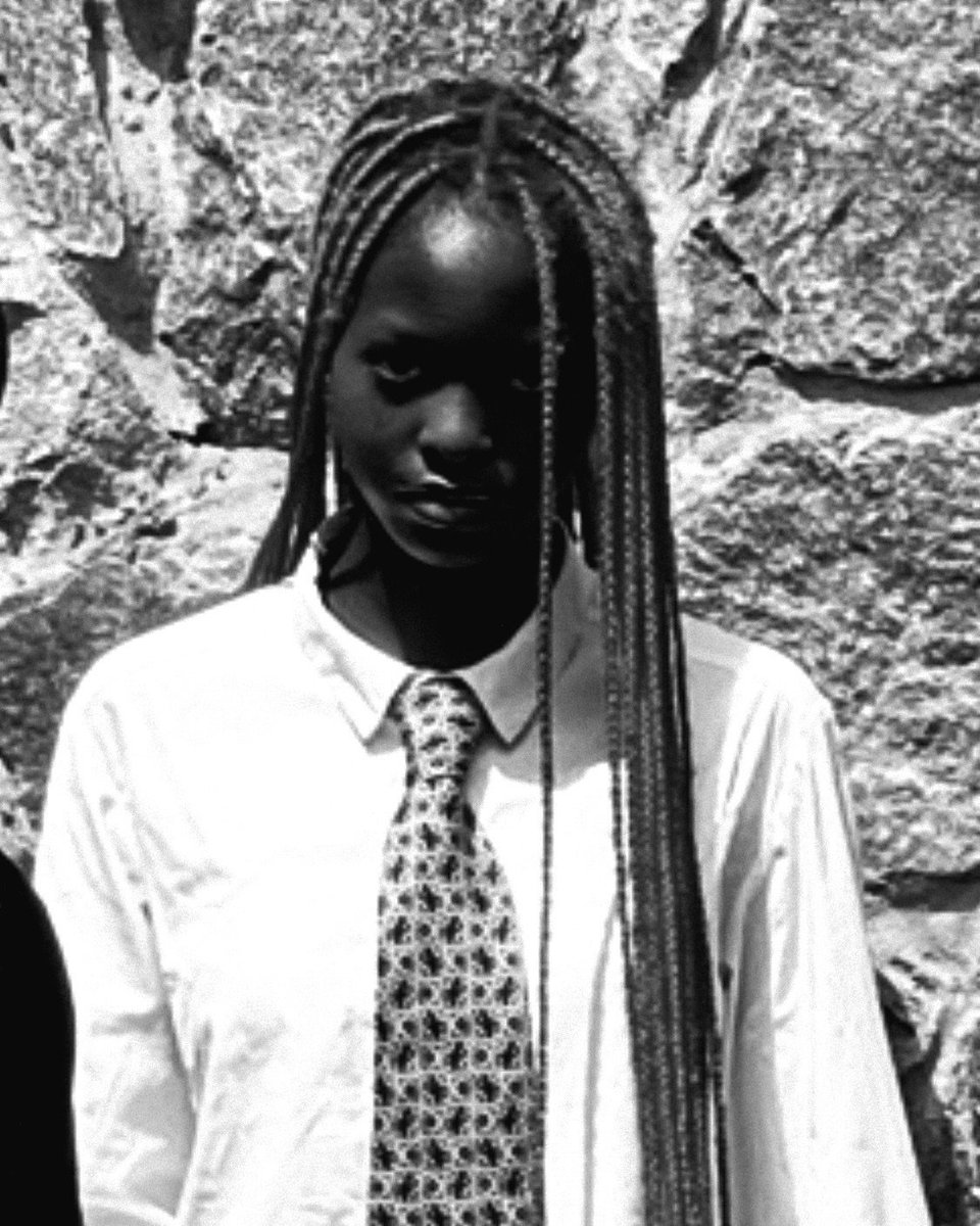 adejoyfu's tweet photo. Women in black 🖲️🖲️ https://t.co/DkhJKrz5UQ