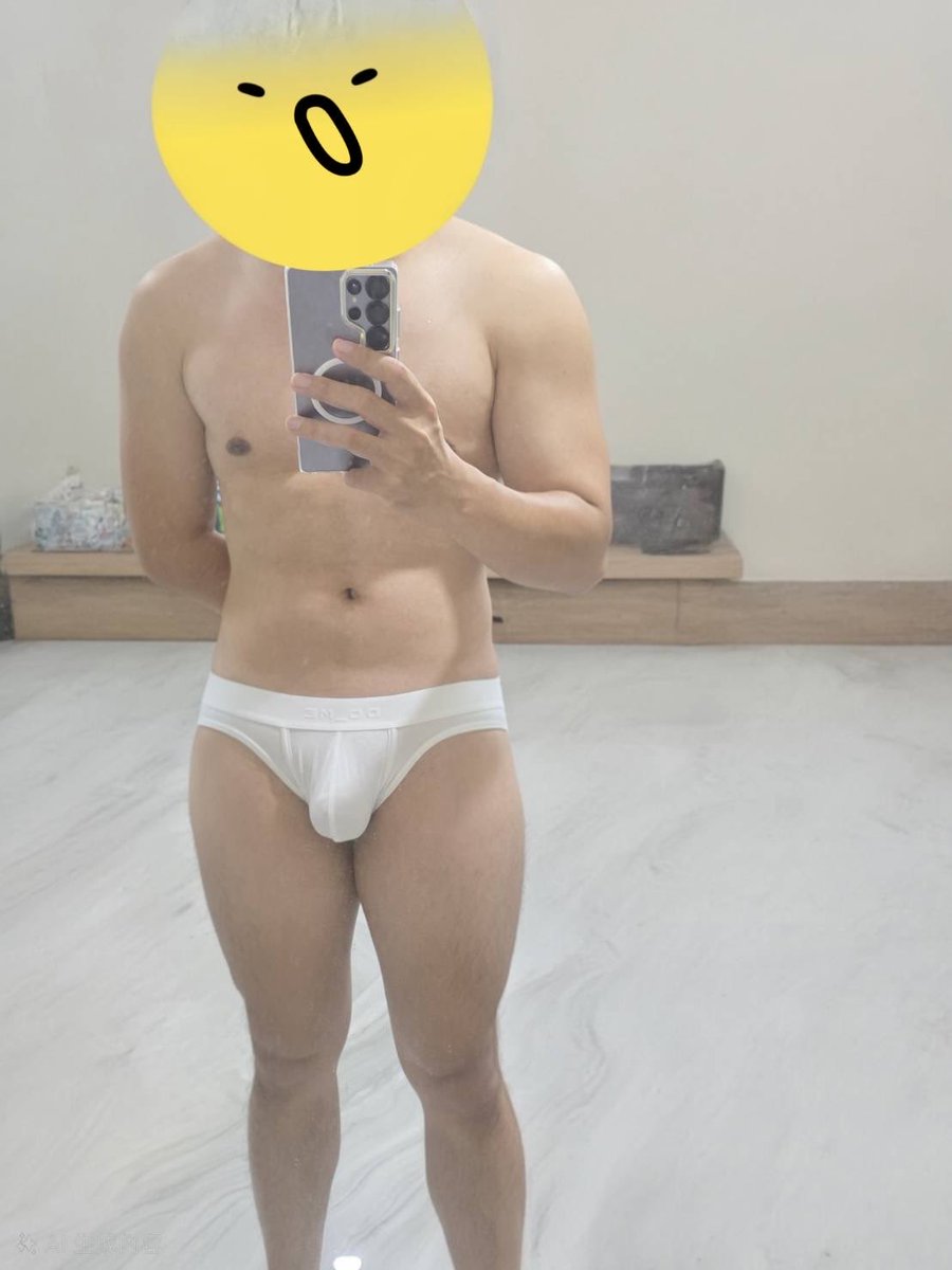 ella55661's tweet photo. 肚肚越來越油了😂
Do_me的穿起來滿好看的
可是都會一直卡屁，難道是我屁屁太翹嗎😂
#三角褲 #三角 #briefs #健身 #do_me https://t.co/Sw2sG0pruV