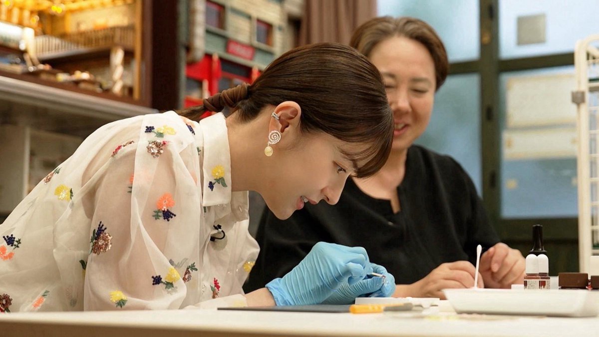 LALALIFE_TBS's tweet photo. 今週の #ララLIFE ちょい見せ📸
#松本若菜 ミニチュアを作る👩‍🎨🥦

食べ物のなかで、焼きそばが一番好きだという松本さん🥢

手芸が得意だという腕前を活かし、大好物の焼きそばをイメージし、世界に一つだけのキーホルダーをつくります💖🌈

お楽しみに👀🪄

#さまぁ〜ず #三村マサカズ #青木崇高 https://t.co/qWzFc8DUtH